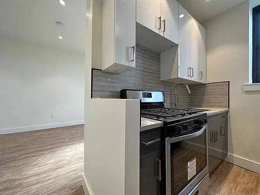 Rented by Joel Scharf, LREB | media 27