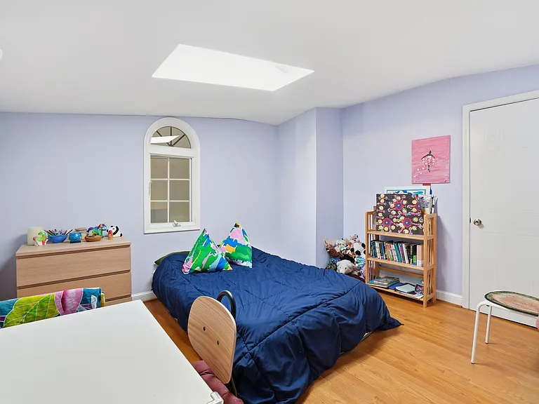 301 G St NE #32 — Photo 8