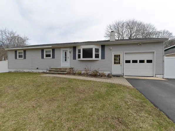 30 Mariette Drive, Portsmouth, NH 03801