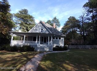 565 E Indiana Ave, Southern Pines, NC 28387