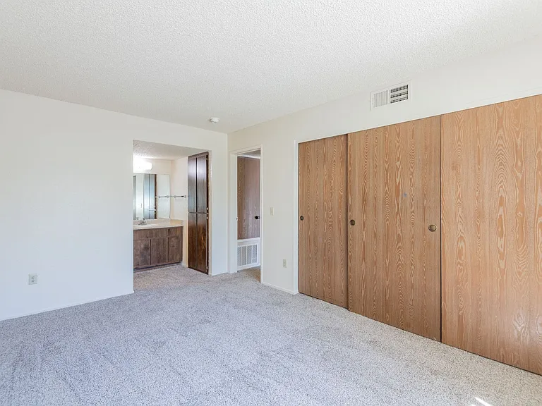 Sunflorin Village Apartments — Photo 46