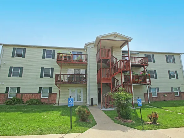 1282 Ox Rd Unit A12, Woodstock, VA 22664