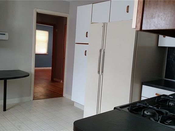 4th image of 6820 Hollywood Dr