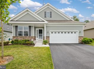 42 Flanders Dr, Barnegat, NJ 08005