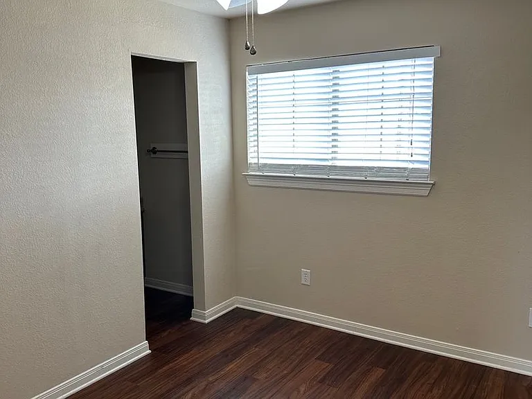 126 Bentwood — Photo 14