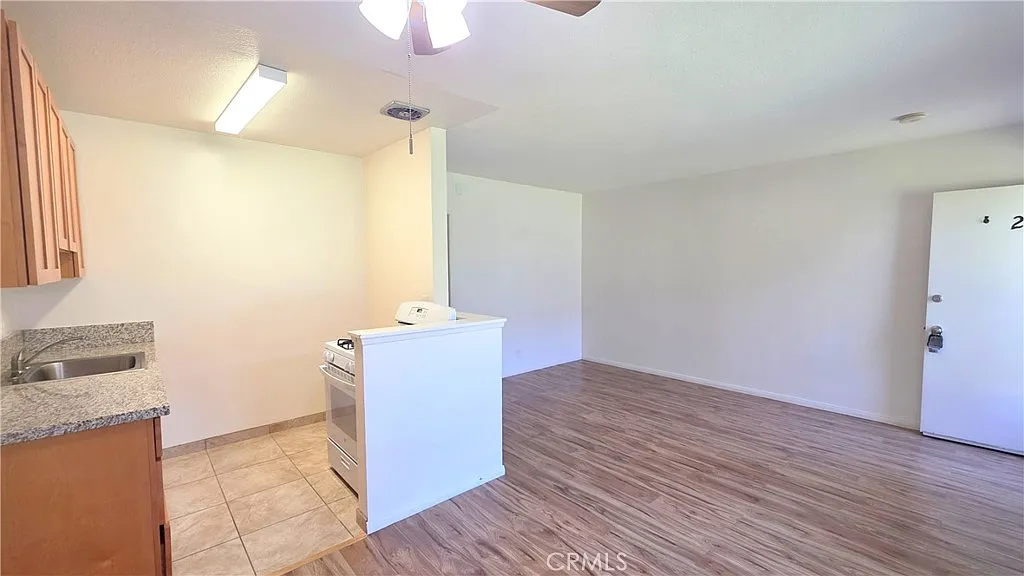 1 bed, 650 sqft, $1,895 — Photo 4