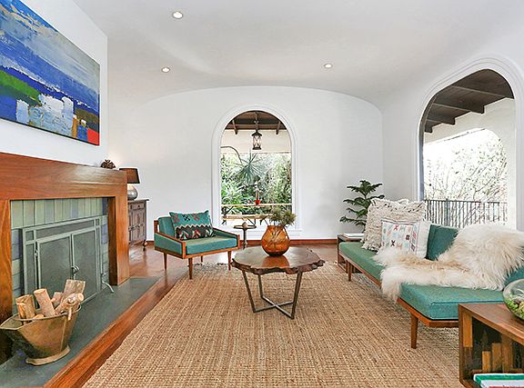3rd image of 2522 Verbena Dr