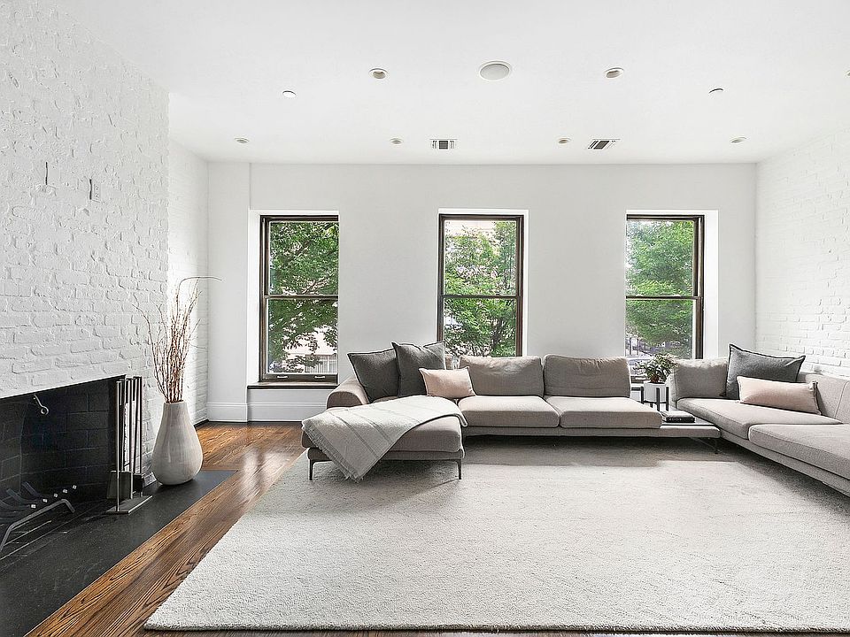 1st image of 148 Degraw St APT 2