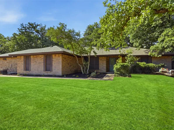104 Murls Lake Rd, Weatherford, TX 76085