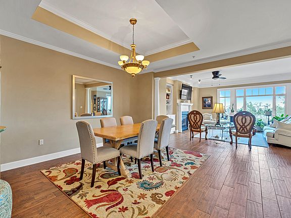 5th image of 408 Kelly Plantation Dr Unit 309