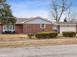 1000 Hahn Pl, West Chicago, IL 60185