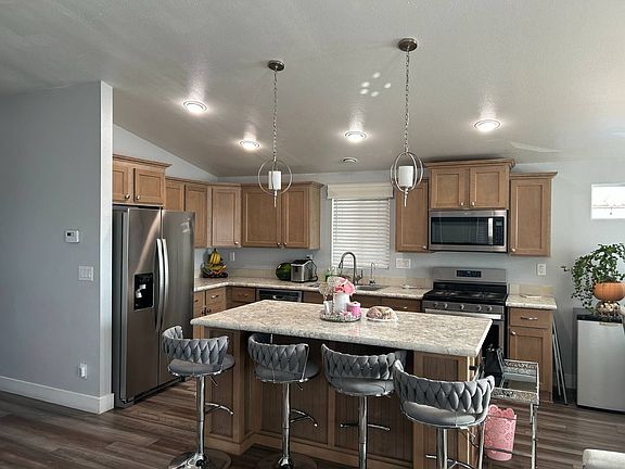 3rd image of 400 W Baseline Rd #52