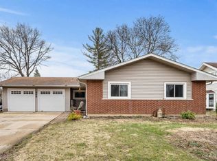 21W255 Glen Park Rd, Lombard, IL 60148