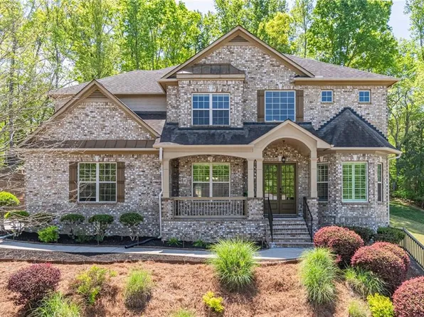 2715 Cogburn Ln, Milton, GA 30004