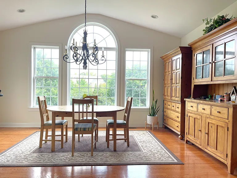 sun room - casual dining