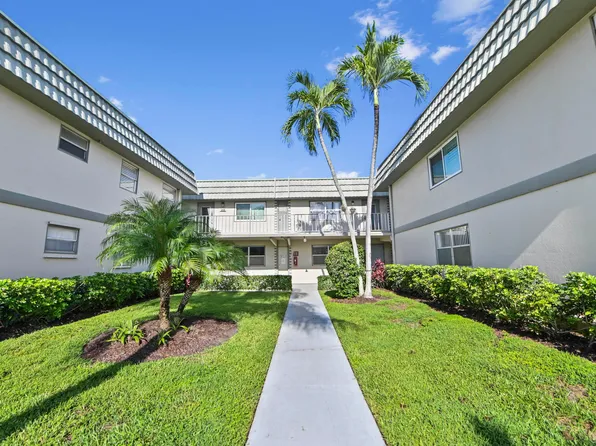 233 Monaco Boulevard E, Delray Beach, FL 33446