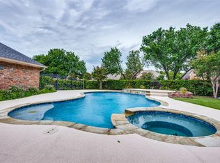 8213 Portsmouth Dr, Rowlett, TX 75088