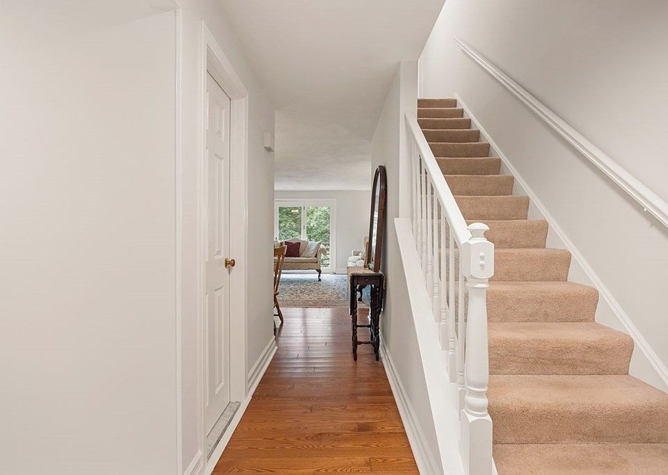 OAK RIDGE CONDOMINIUMS 1 Oak Ridge Dr Maynard MA Zillow