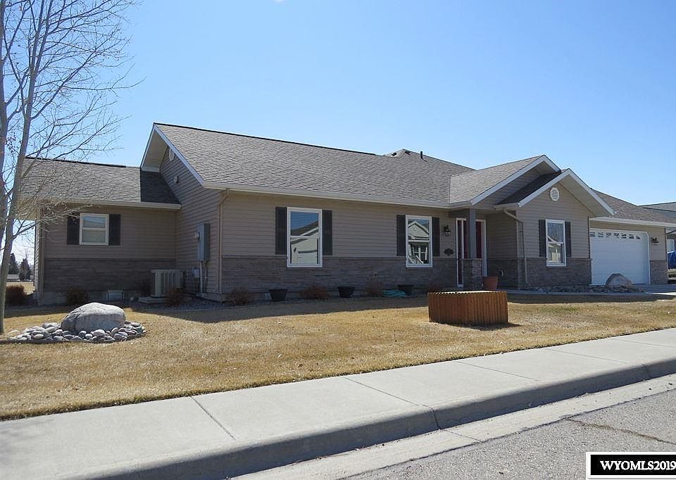 1st image of 4255 Windsong Dr