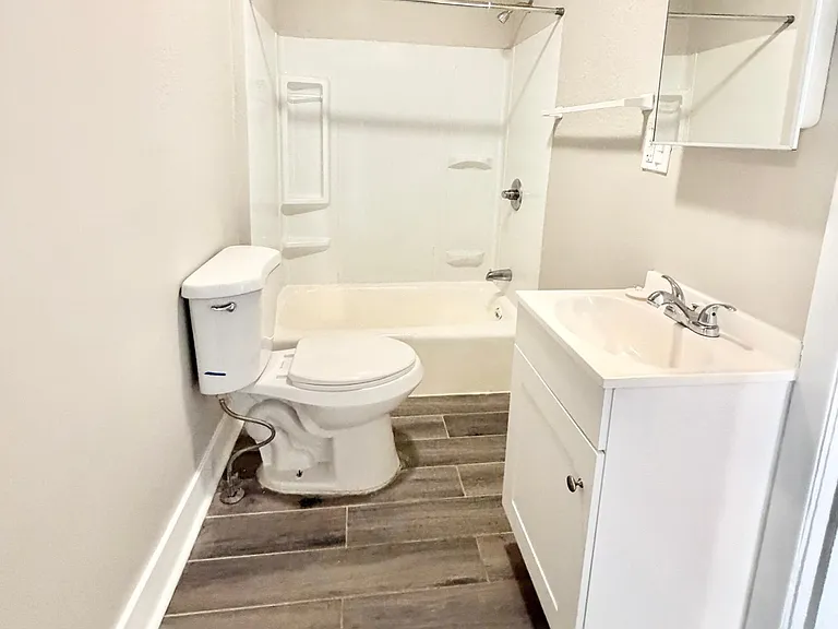 74 William St #1 — Photo 5