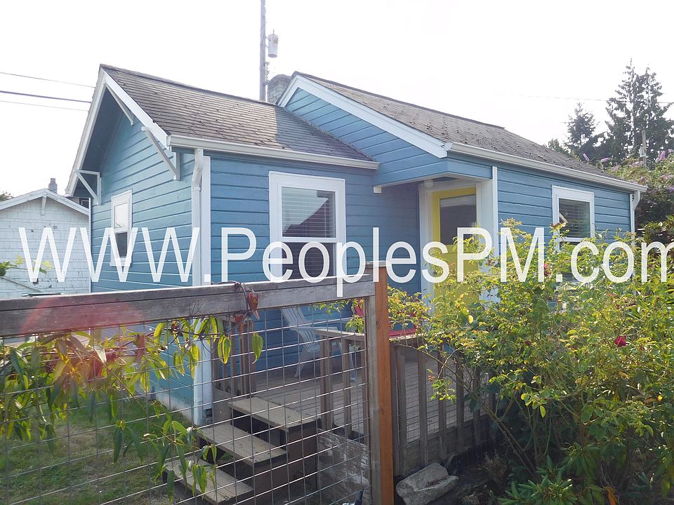1st image of 202 1/2 D St SE