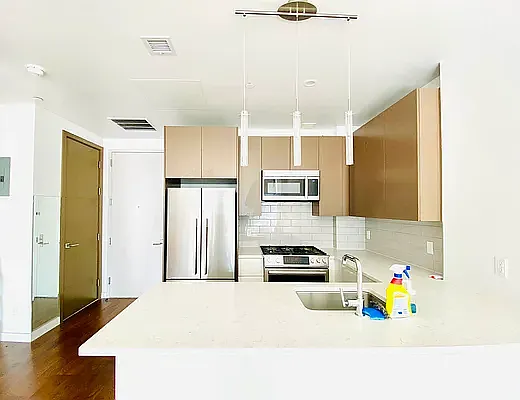 Rented by MaxInvest Real Estate, Inc. | media 14