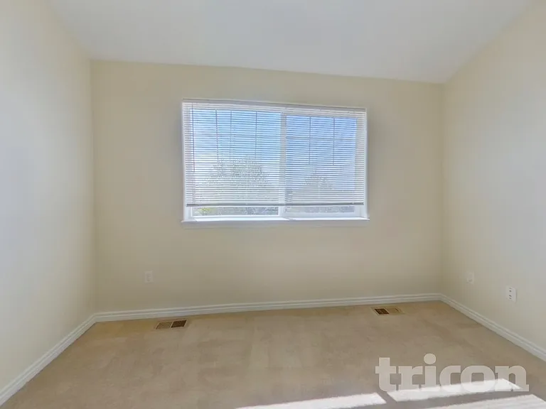 305 Calhoun Cir — Photo 8
