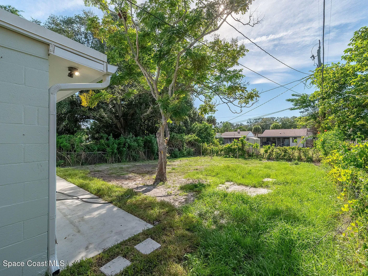3 bed, 1790 sqft, $2,000 — Photo 4