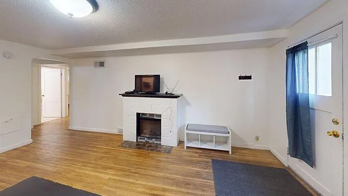 723 N 10th St #2 — Photo 7
