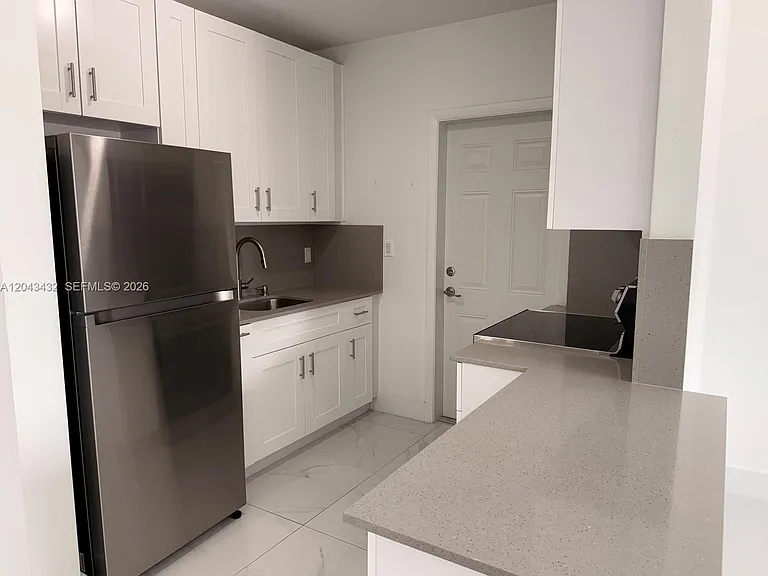 450 Beacom Blvd #A — Photo 3