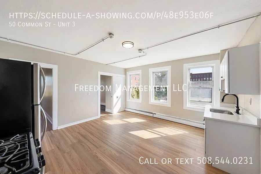 50 Common St Unit 3 | 3 Bedroom Apartment for Rent in Lawrence MA — Photo 4