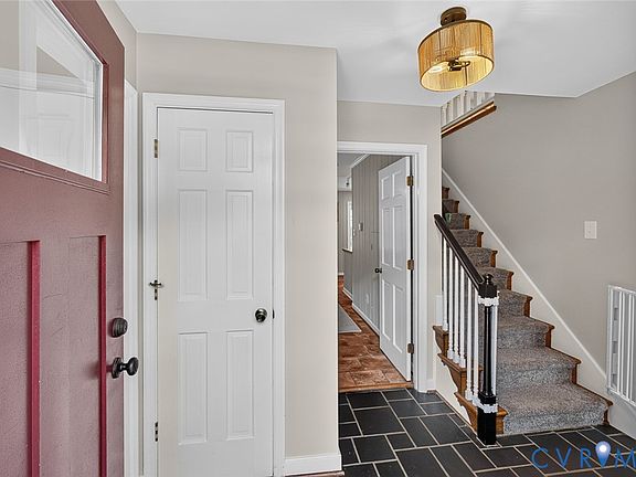 5th image of 3670 Hemlock Rd