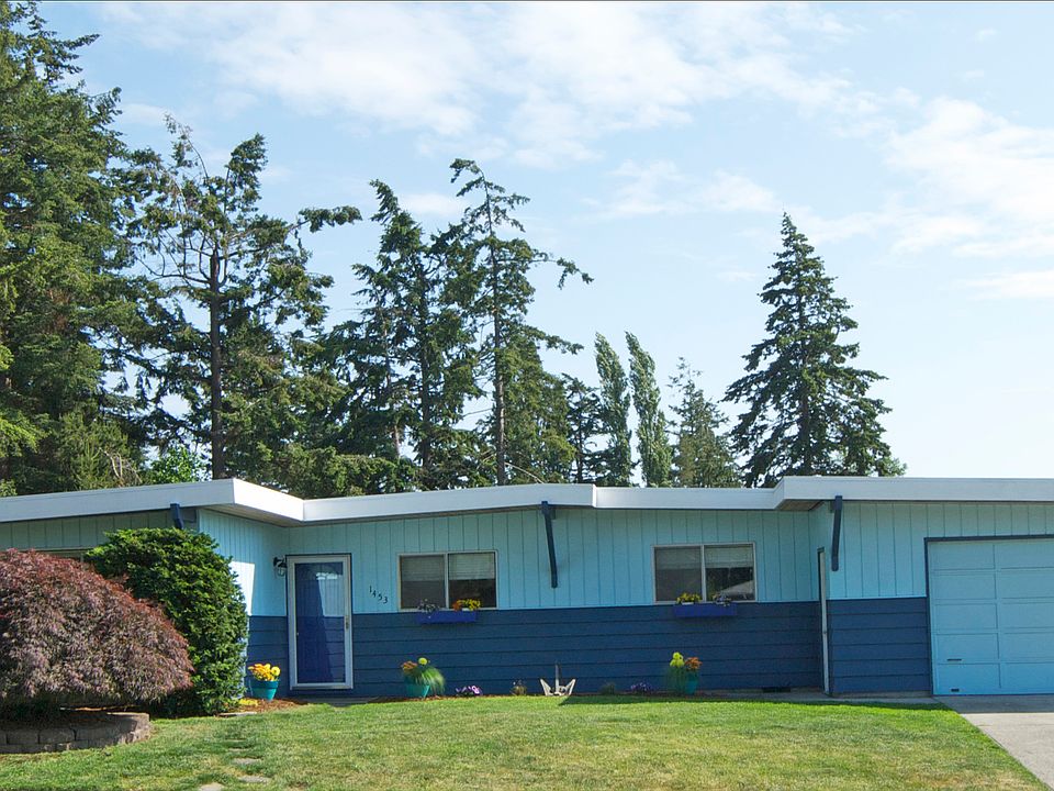 1st image of 1453 NE 10th Ave