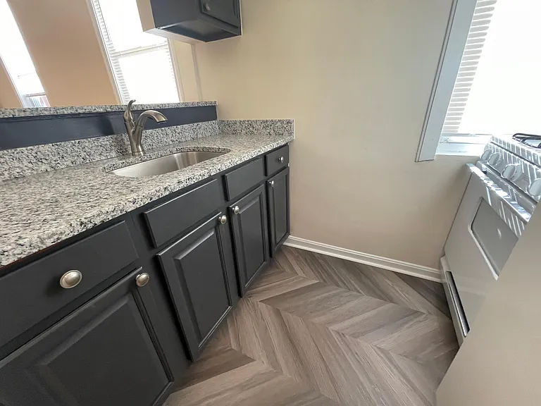 723 S Bond St #2R — Photo 7