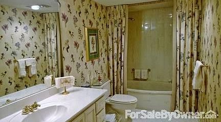 Large Master Bath with Shower & Soak Tub
						:
						WithLarge Linen closet