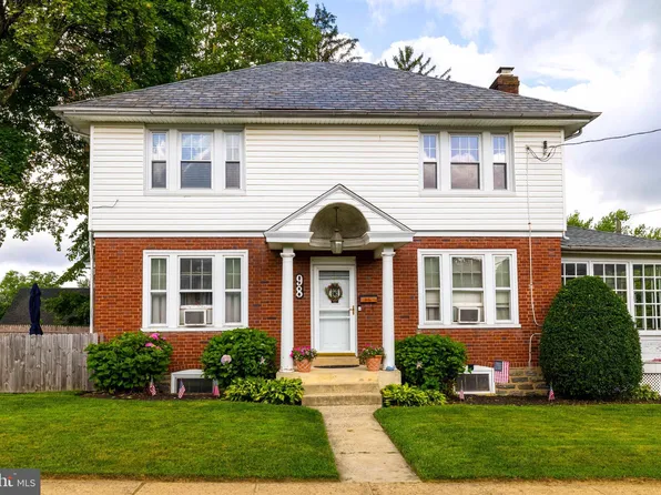 98 Nash Ave, Willow Grove, PA 19090