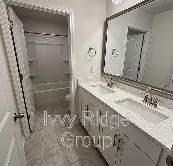 4867 Tacoma Dr — Photo 13