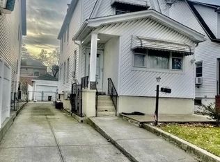 17248 Grand Central Pkwy, Jamaica, NY 11432