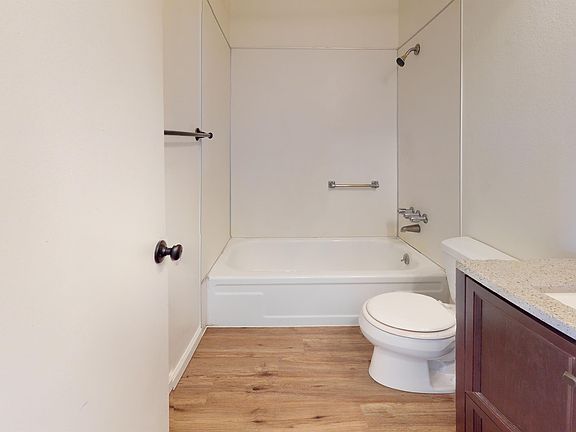 2nd image of 634 Shasta St APT 1