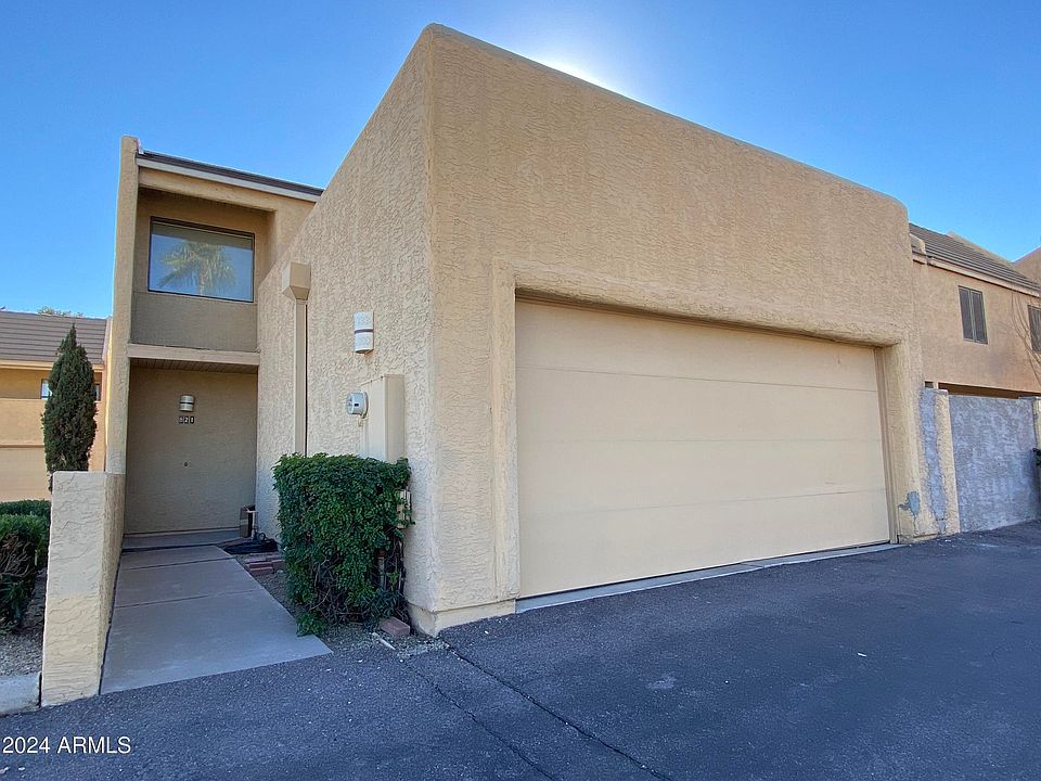 1st image of 821 E Redondo Dr