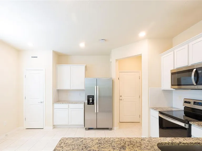 4609 Sparkling Shell Ave — Photo 35