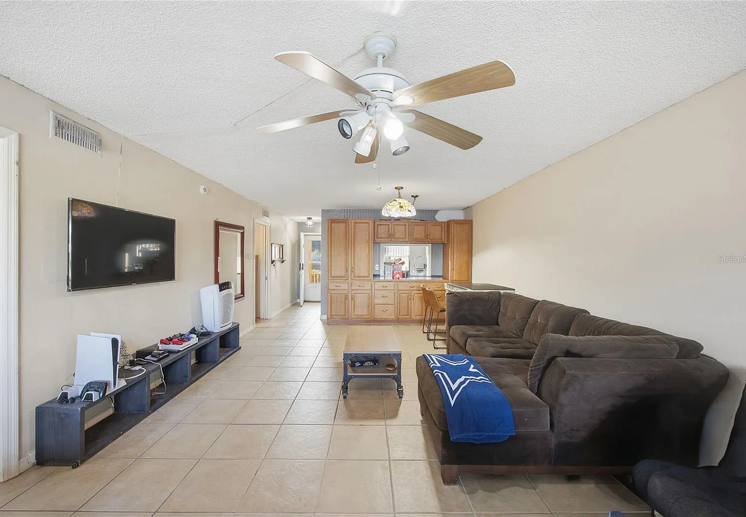 2 bed, 1000 sqft, $1,700 — Photo 4