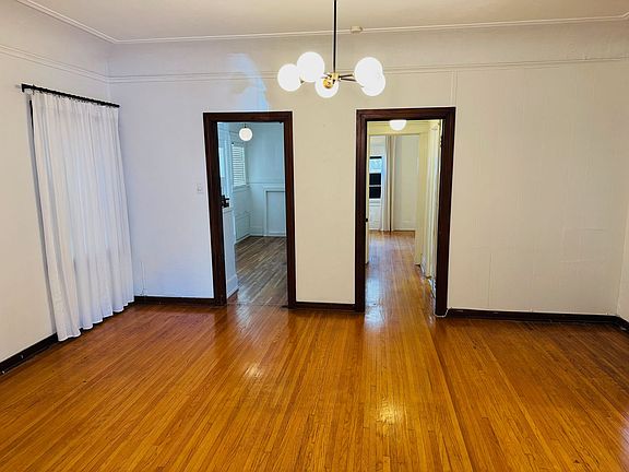 4th image of 260-274 N Lowena Dr