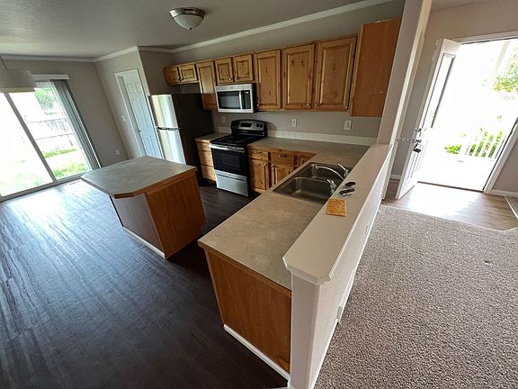 5th image of 2906 Rock Point Dr