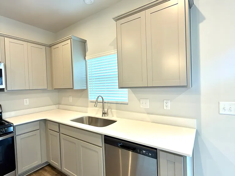 Plenty of cabinets