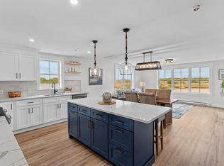 30 Cable Ave #2, Salisbury, MA 01952