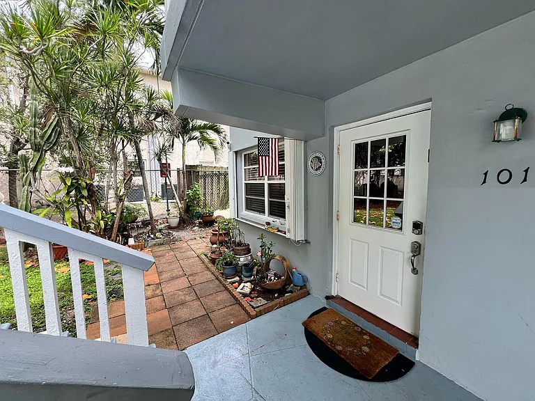 751 Pine Dr #101 — Photo 16