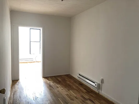 Rented by Emilienne Zongo Brown, LREB | media 19