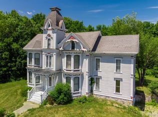 450 Davis Lake Rd, Lapeer, MI 48446