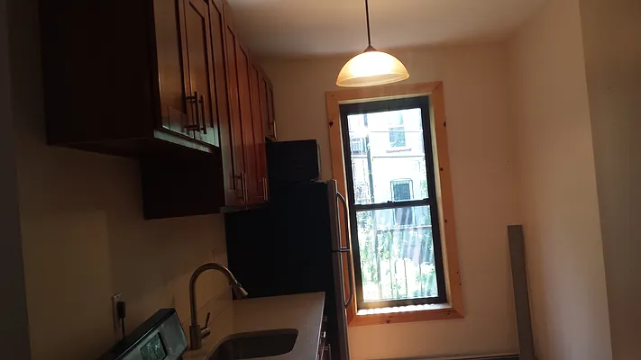 Rented by Nooklyn NYC LLC | media 35